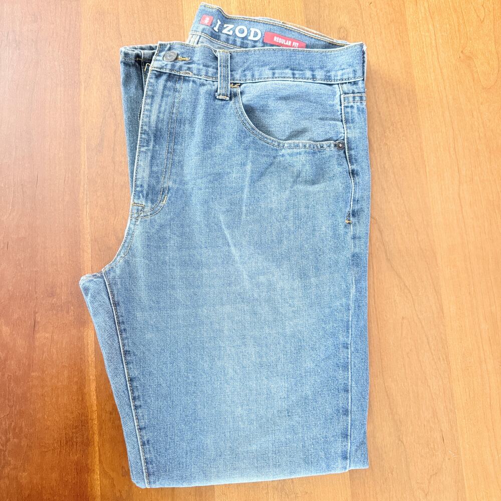 IZOD Men's Regular Fit Blue Denim Jeans 36 x 32
